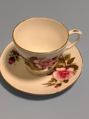 Dutchess Fine Bone China Tea Cup & Saucer Pink Roses, Gold Rim, England